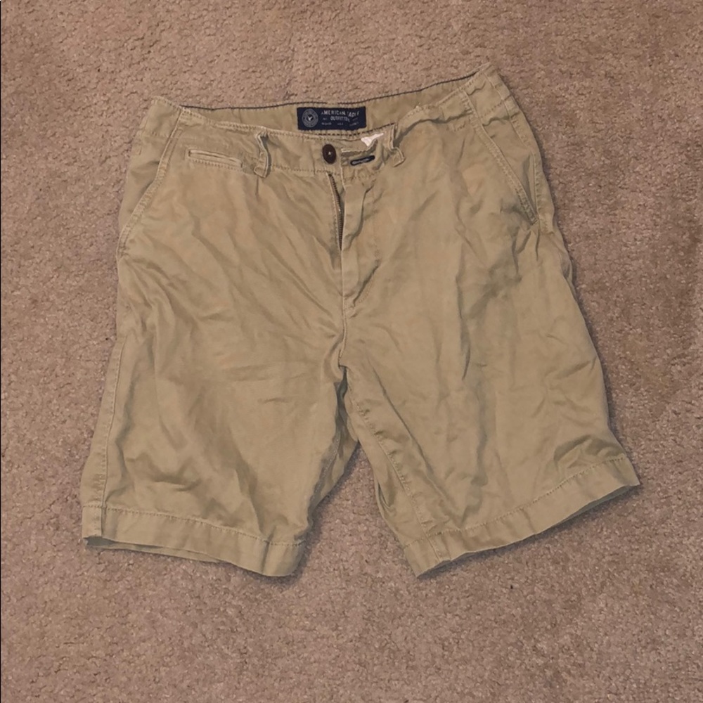 American Eagle khaki Shorts